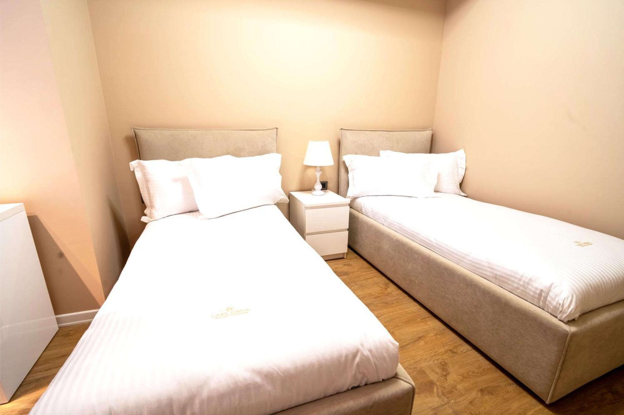 Lake Drive Rooms&Apartments Tirana Eksteriør billede