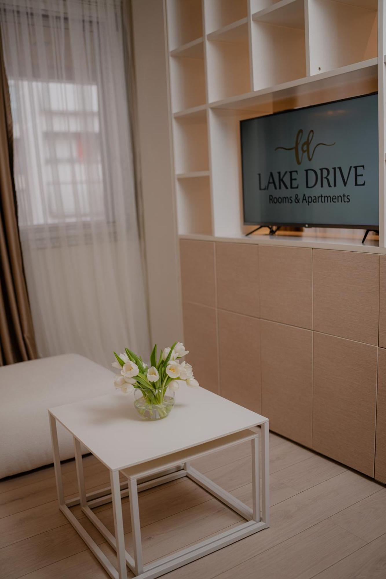 Lake Drive Rooms&Apartments Tirana Eksteriør billede